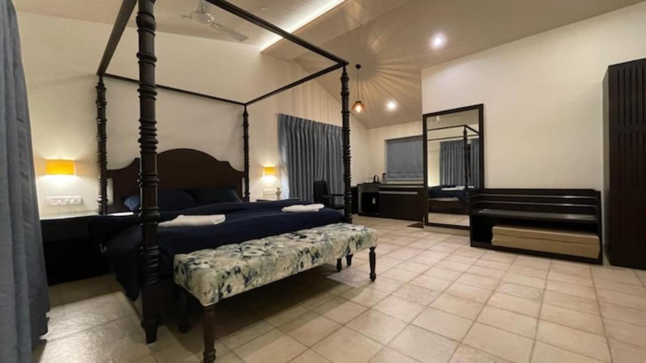Marine Studios Le Pension Candolim Exterior photo